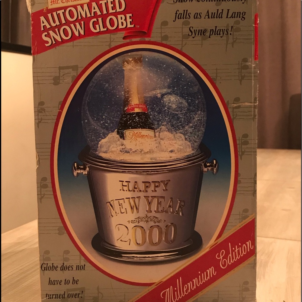 Snow Globe Happy New Year 2000 with music